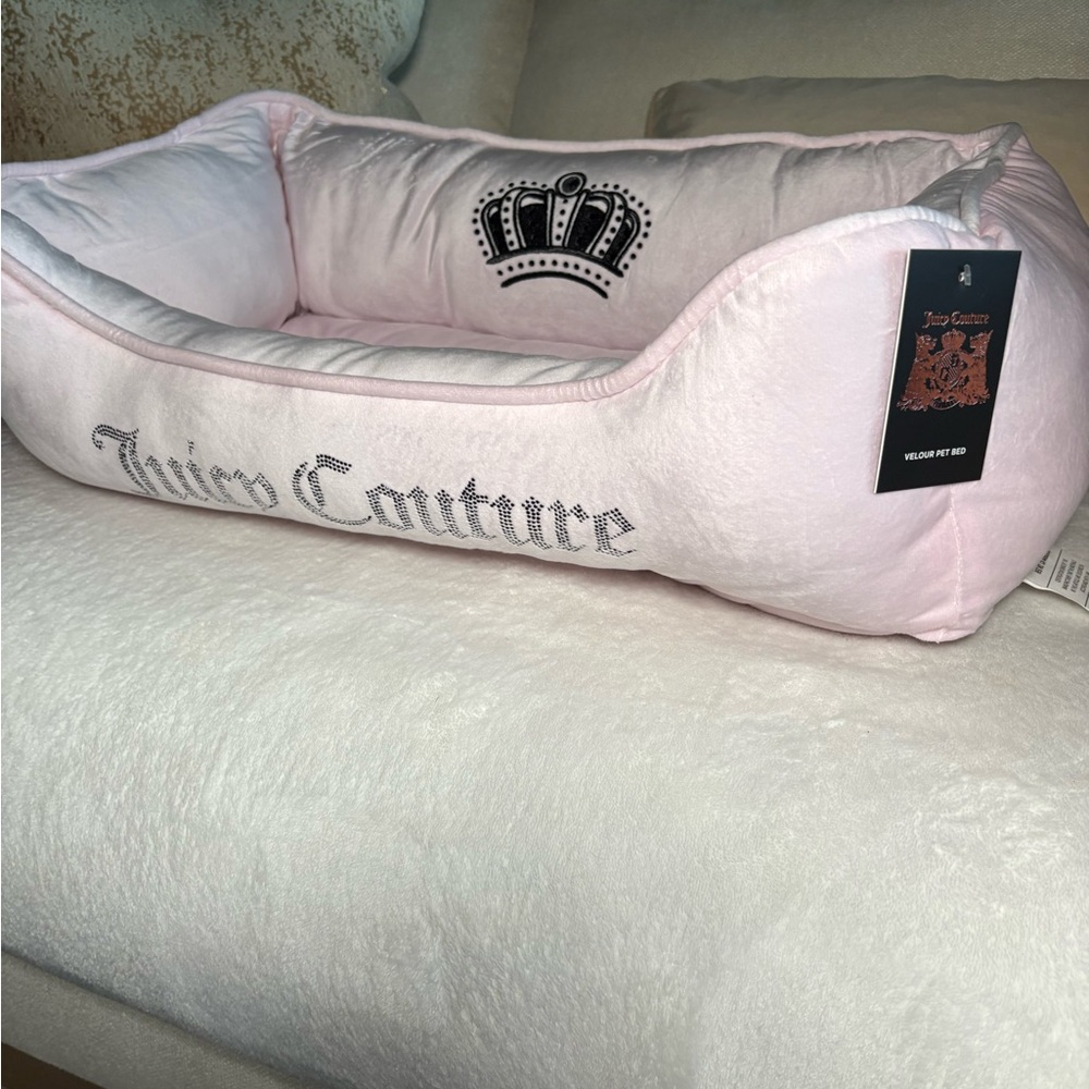 Juicy Couture Light Pink Velour Pet Bed